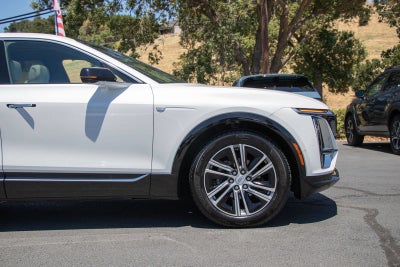 2024 Cadillac LYRIQ Luxury 1