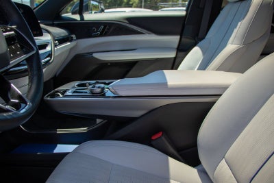 2024 Cadillac LYRIQ Luxury 1