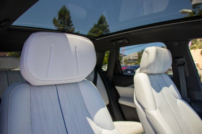 2024 Cadillac LYRIQ Luxury 1