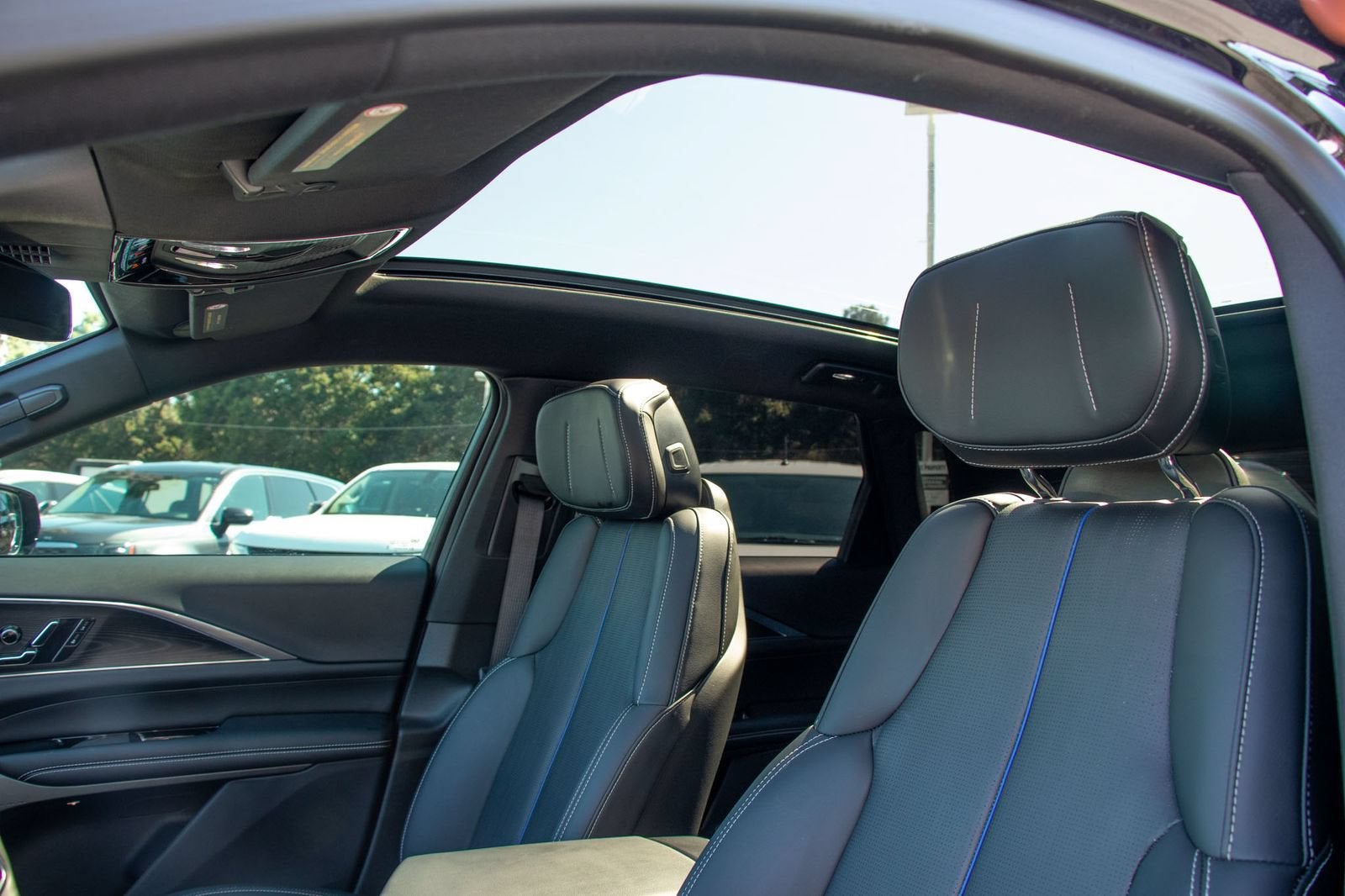 2024 Cadillac LYRIQ Sport 1