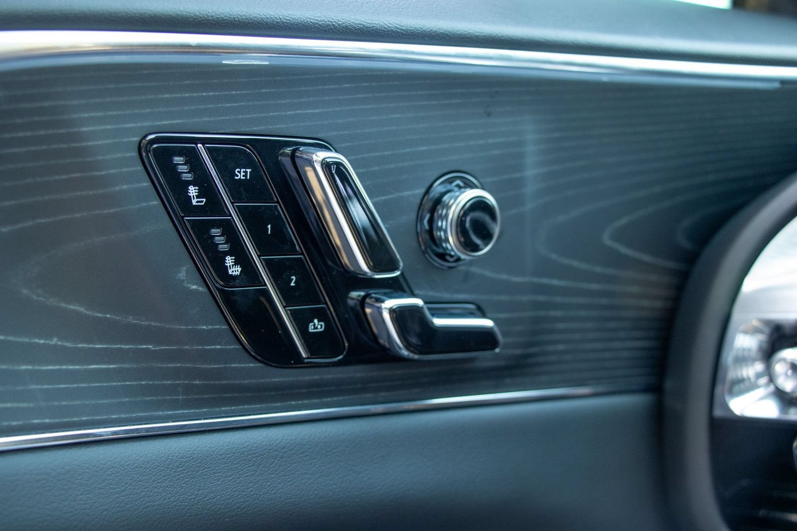 2024 Cadillac LYRIQ Sport 1