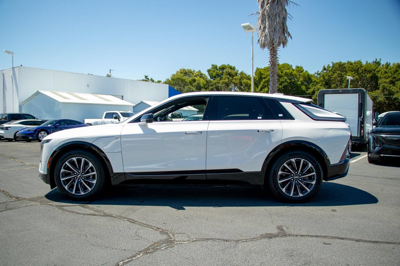 2024 Cadillac LYRIQ Sport 1