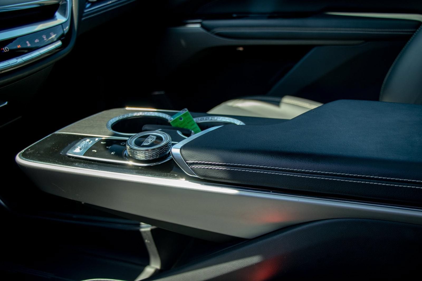 2024 Cadillac LYRIQ Sport 1