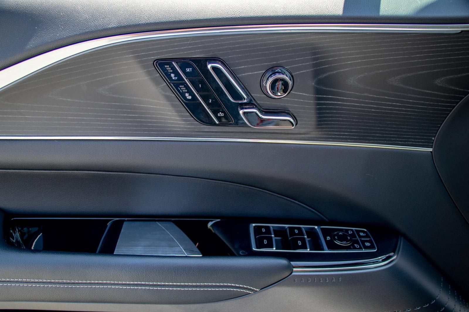 2024 Cadillac LYRIQ Sport 1