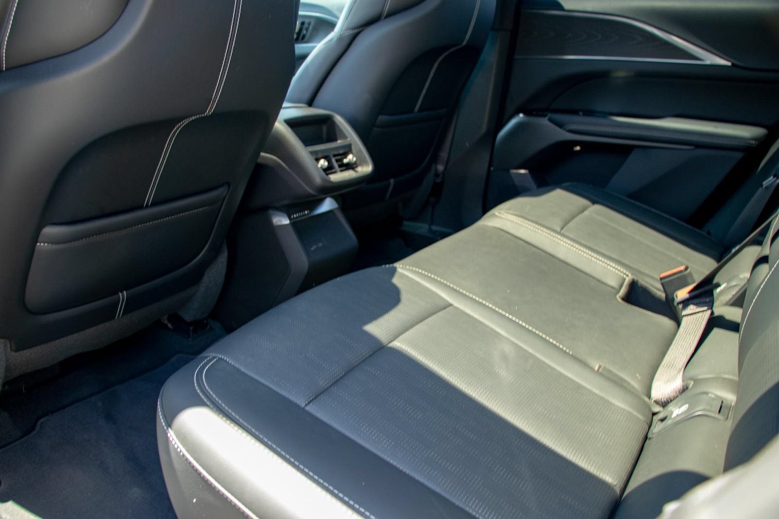 2024 Cadillac LYRIQ Sport 1
