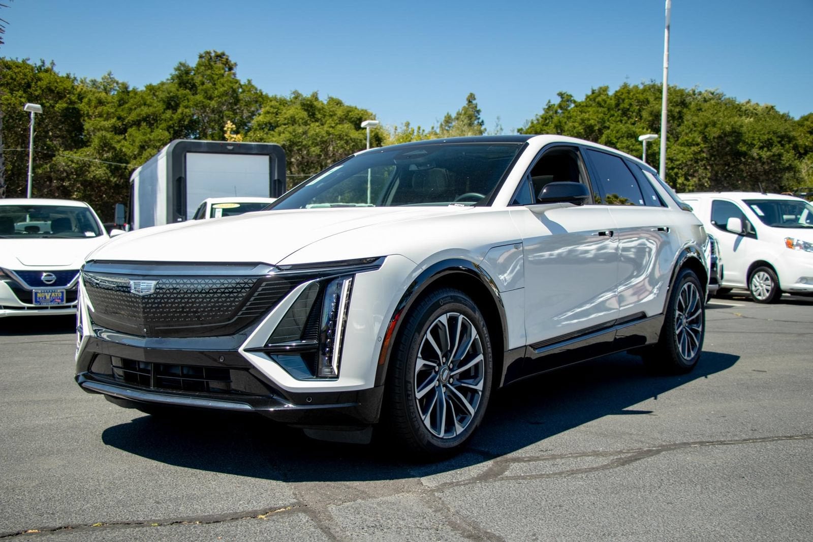 2024 Cadillac LYRIQ Sport 1