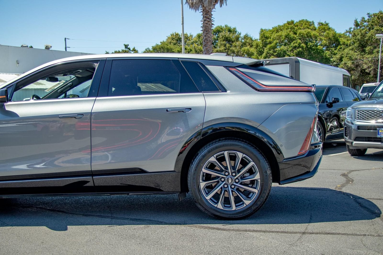 2024 Cadillac LYRIQ Sport 1