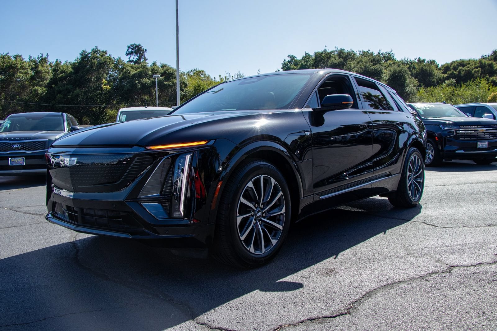 2024 Cadillac LYRIQ Sport 2