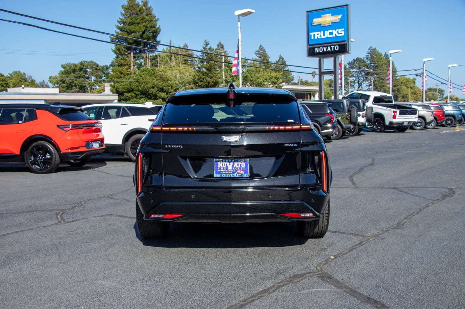 2024 Cadillac LYRIQ Sport 2