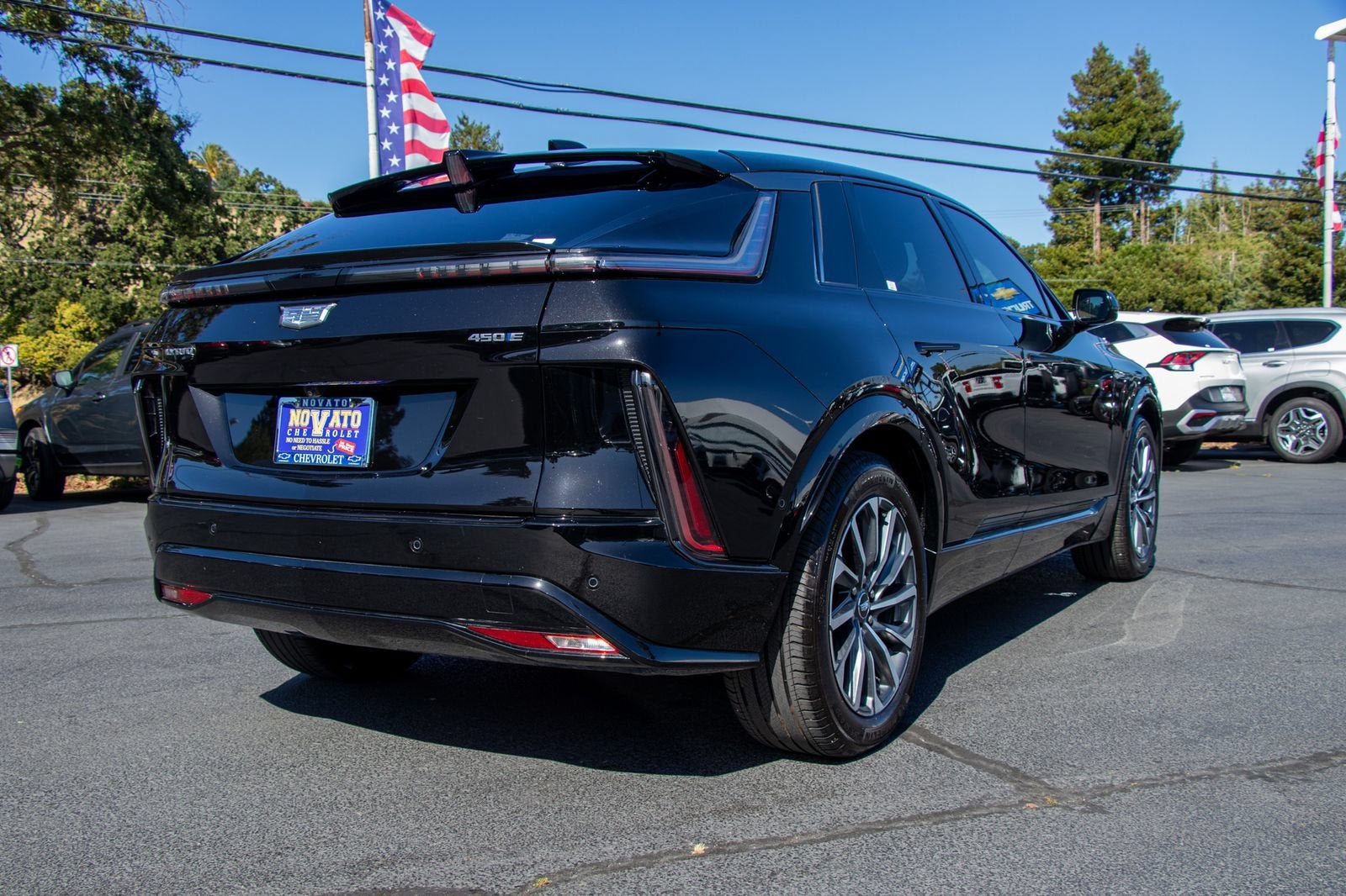 2024 Cadillac LYRIQ Sport 2