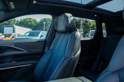 2024 Cadillac LYRIQ Sport 2