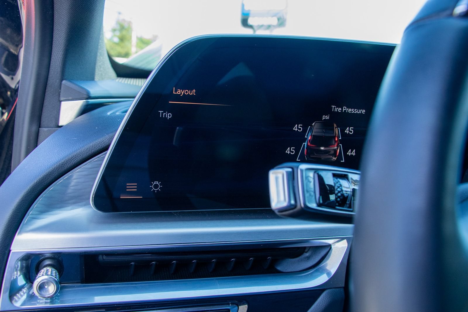 2024 Cadillac LYRIQ Sport 2