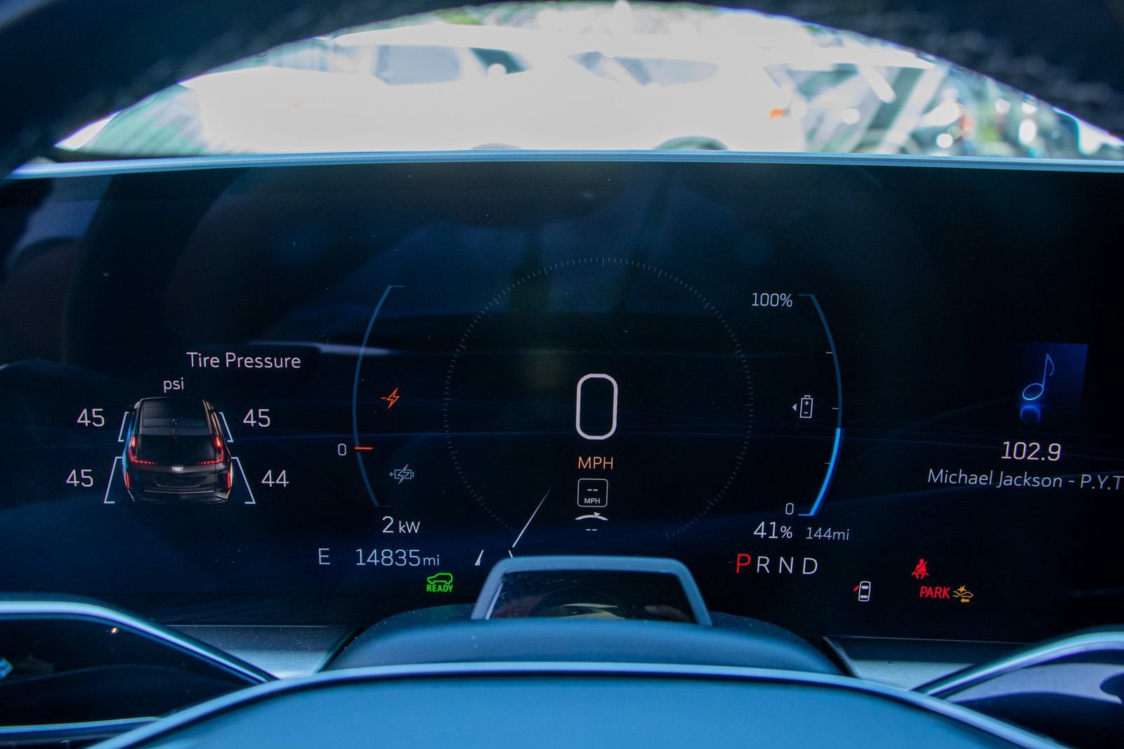 2024 Cadillac LYRIQ Sport 2