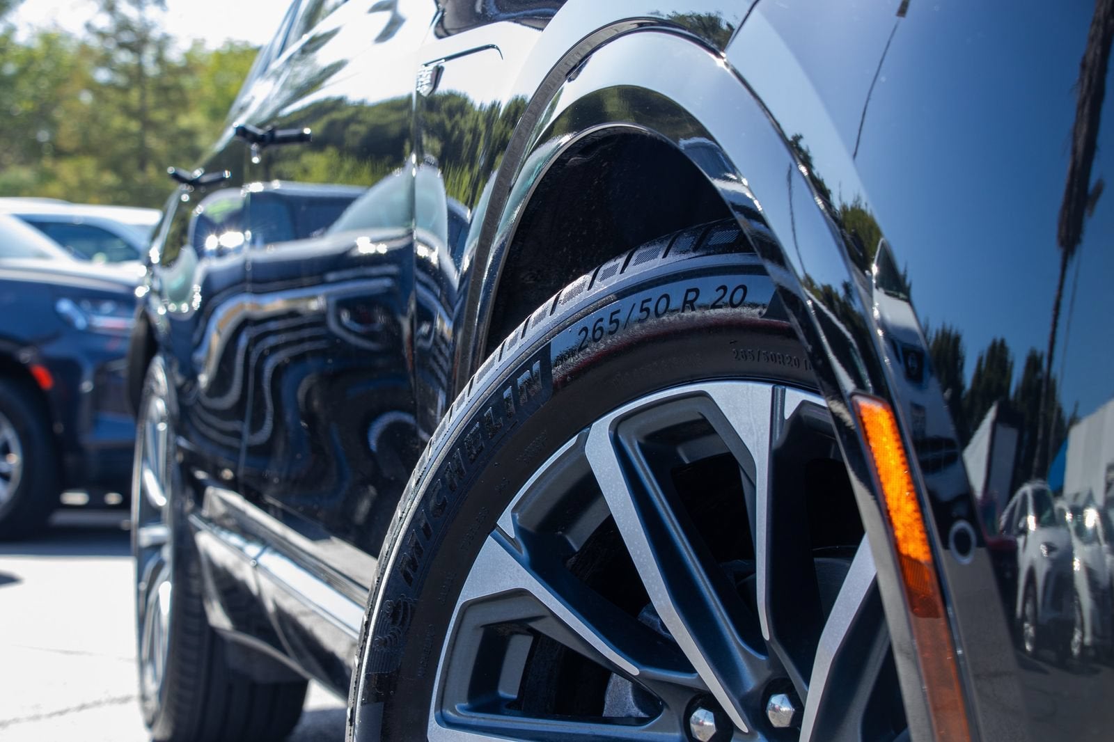 2024 Cadillac LYRIQ Sport 2