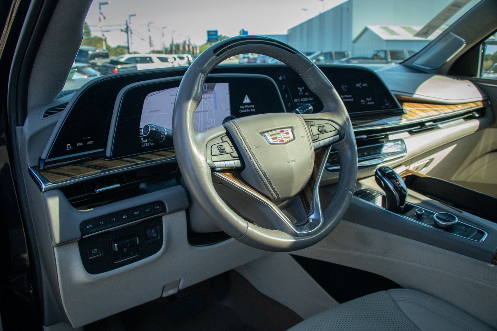 2023 Cadillac Escalade ESV 4WD Premium Luxury Platinum
