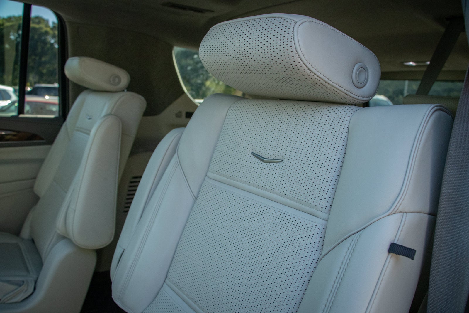 2023 Cadillac Escalade ESV 4WD Premium Luxury Platinum
