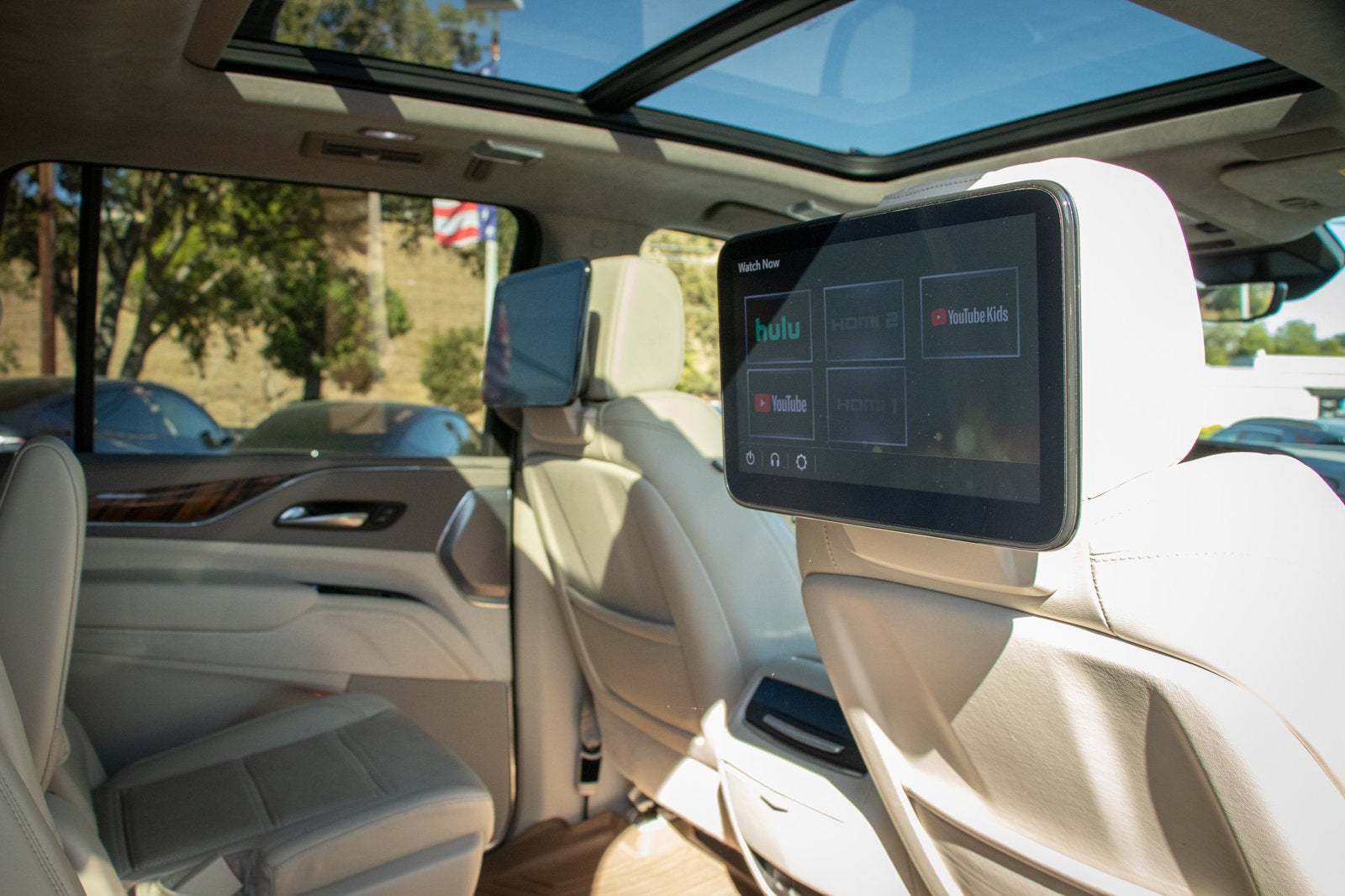 2023 Cadillac Escalade ESV 4WD Premium Luxury Platinum