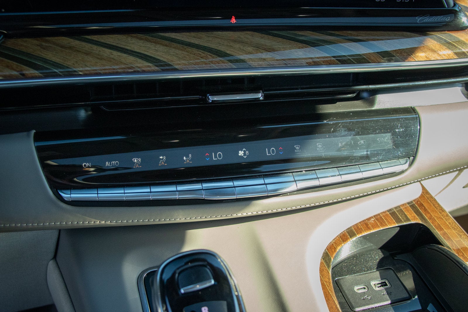 2023 Cadillac Escalade ESV 4WD Premium Luxury Platinum