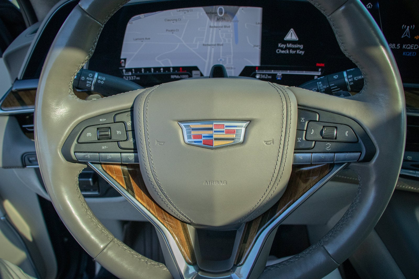 2023 Cadillac Escalade ESV 4WD Premium Luxury Platinum