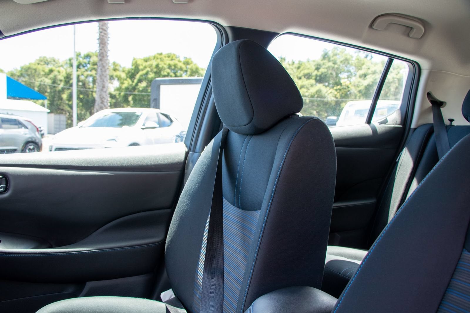 2020 Nissan LEAF S