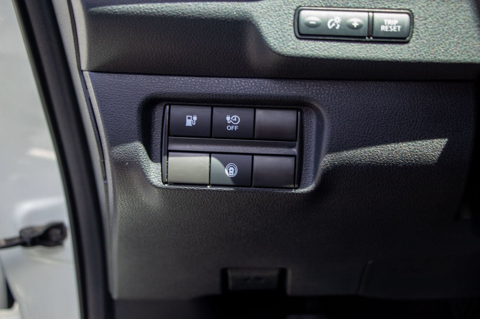 2020 Nissan LEAF S
