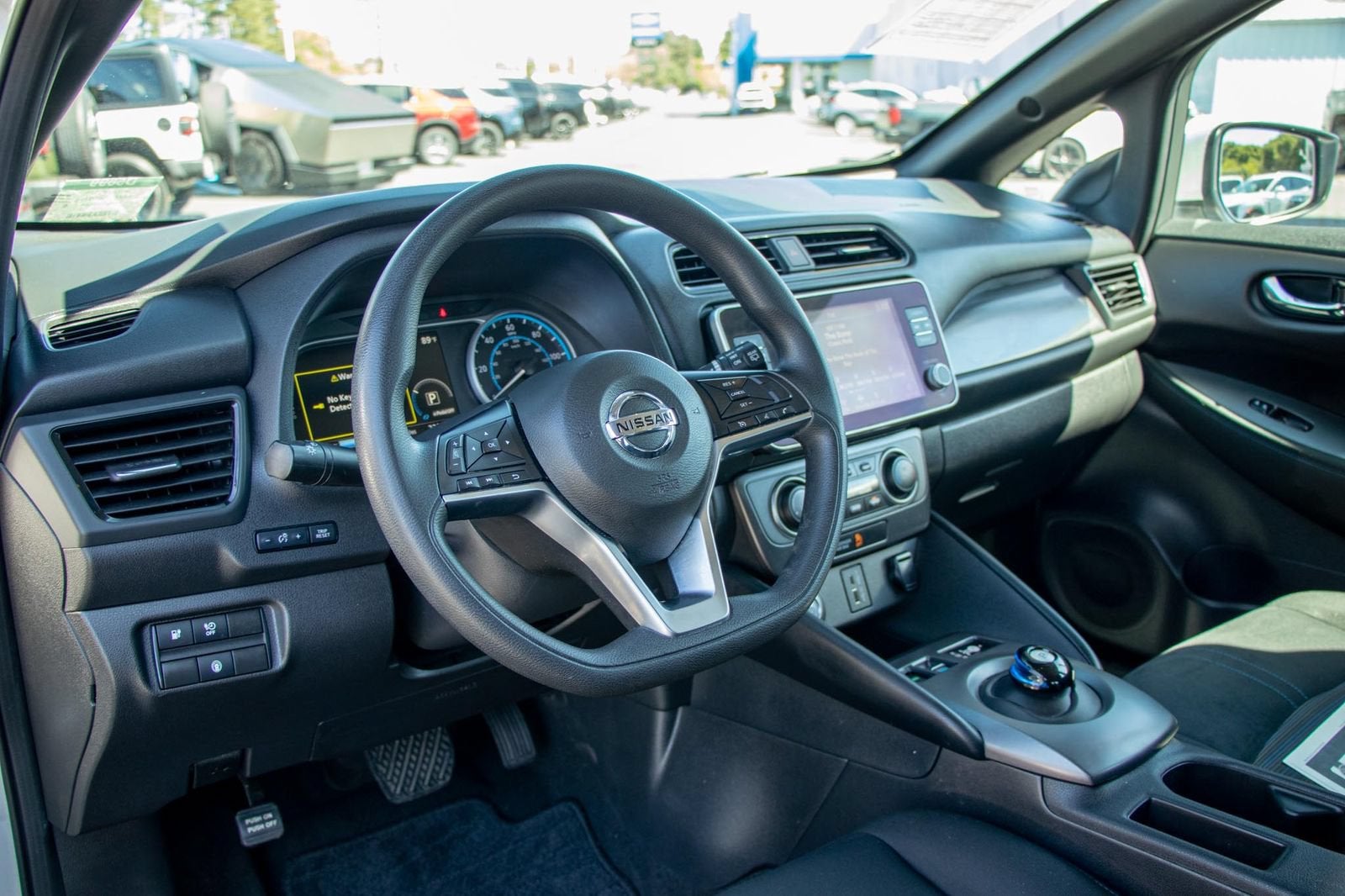 2022 Nissan LEAF S 40 kWh