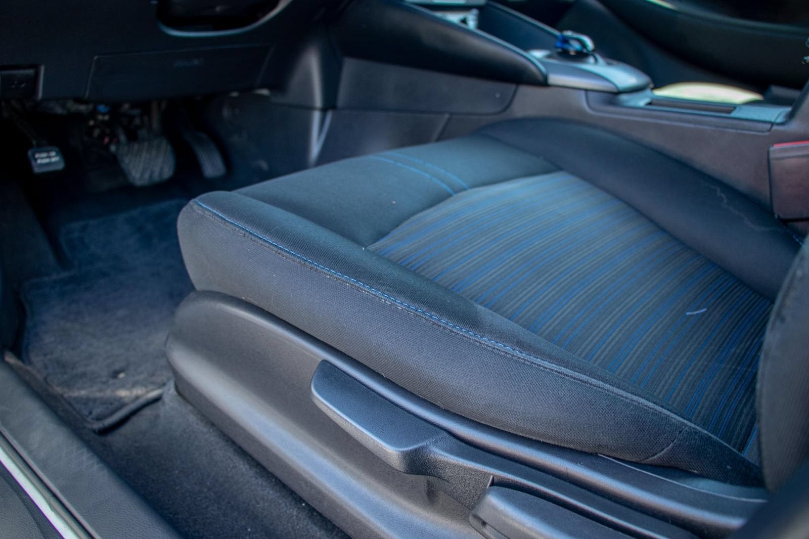 2022 Nissan LEAF S 40 kWh