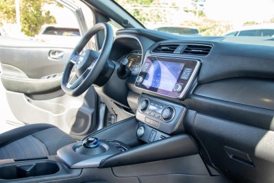 2022 Nissan LEAF S 40 kWh