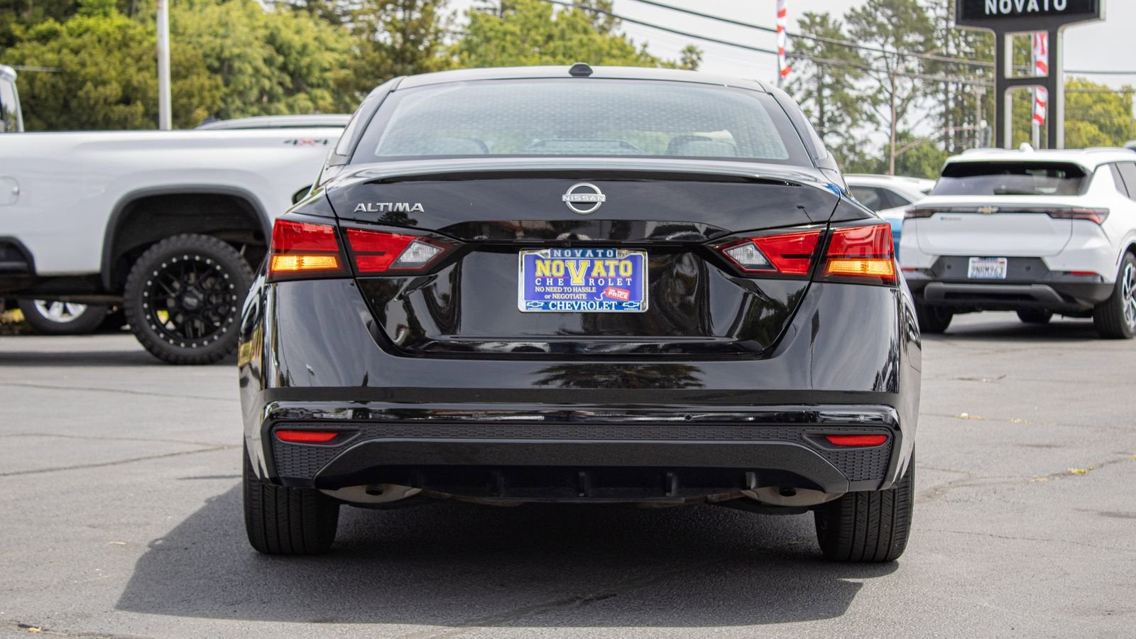 2025 Nissan Altima SV FWD