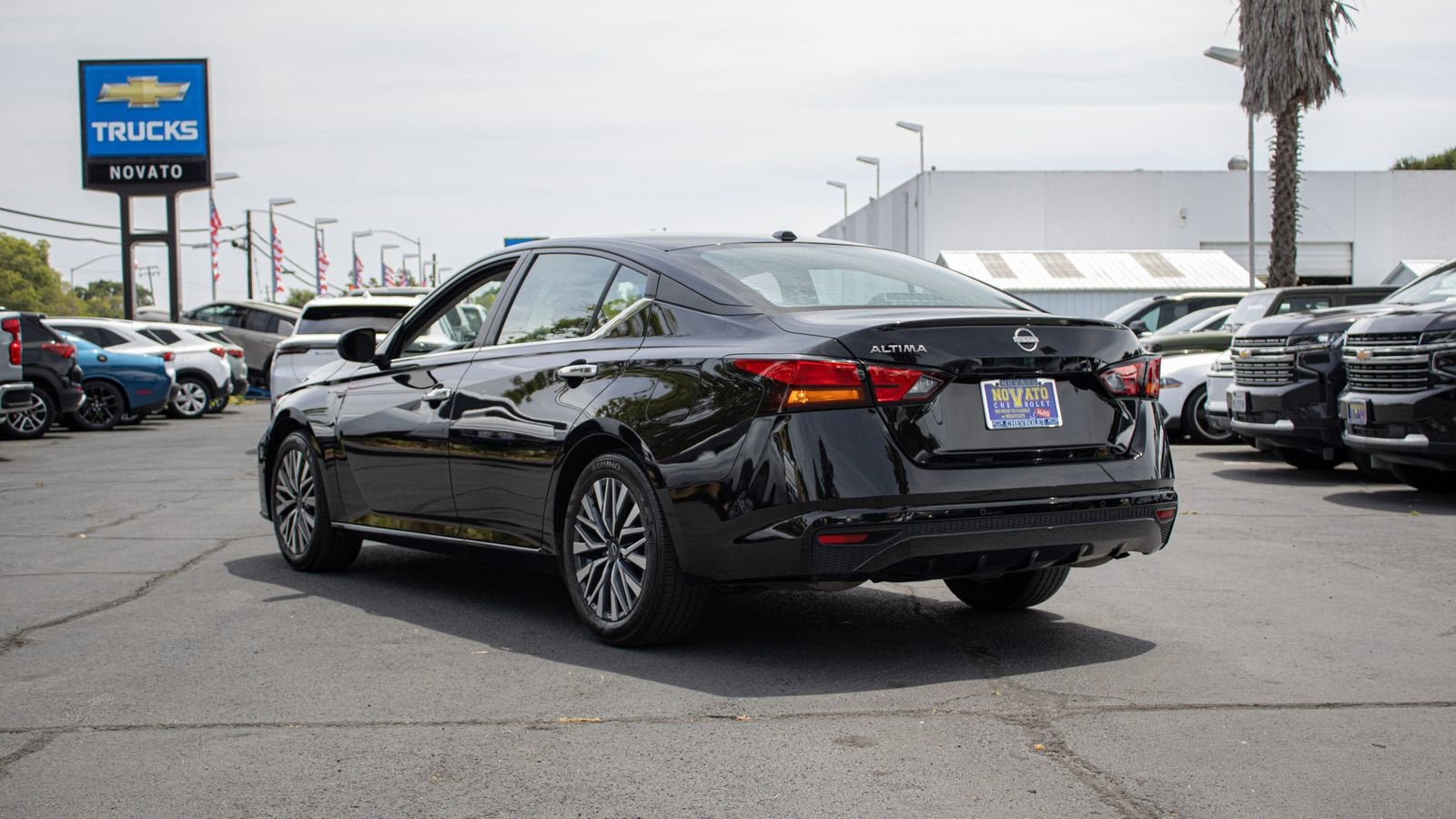 2025 Nissan Altima SV FWD