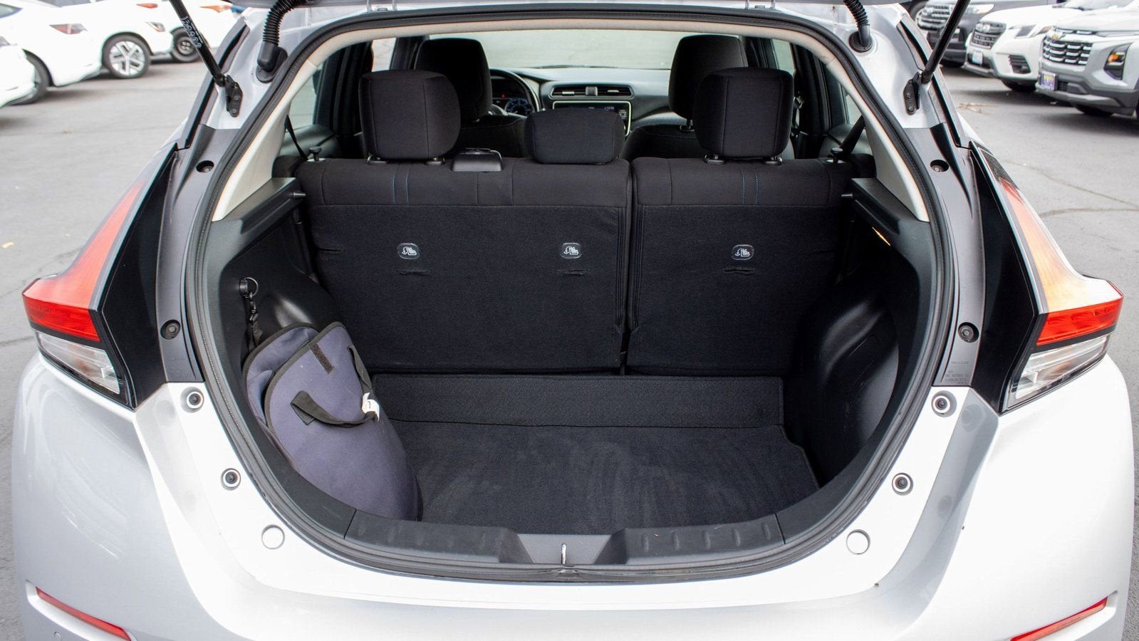 2023 Nissan LEAF SV PLUS