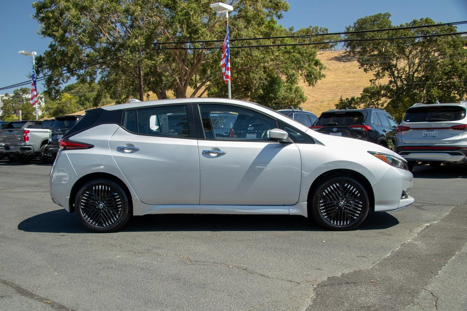 2023 Nissan LEAF SV PLUS