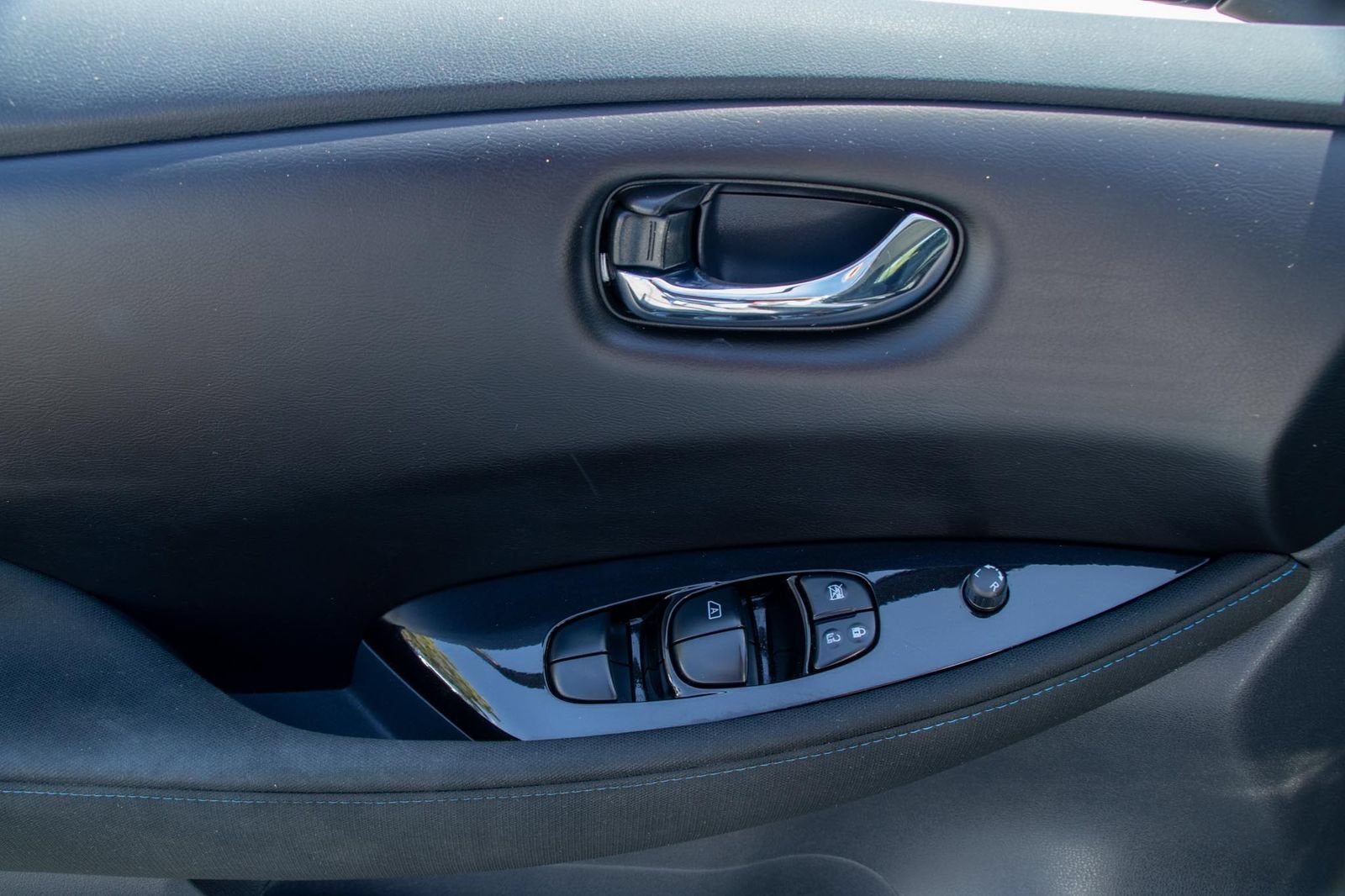 2023 Nissan LEAF SV PLUS