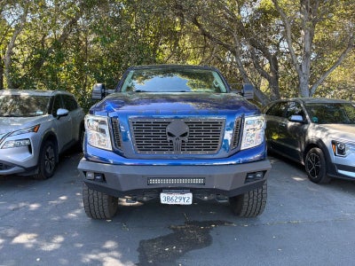 2017 Nissan TITAN XD PRO-4X Diesel