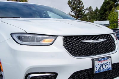 2023 Chrysler Pacifica Hybrid Touring L