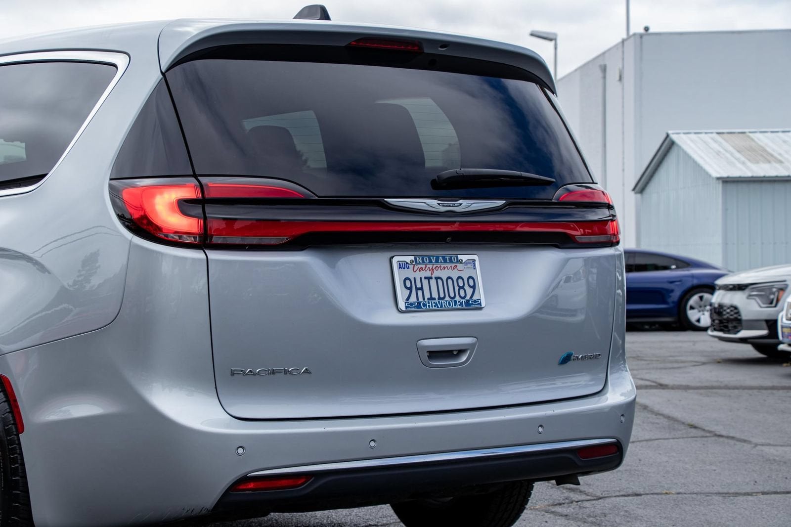 2023 Chrysler Pacifica Hybrid Touring L