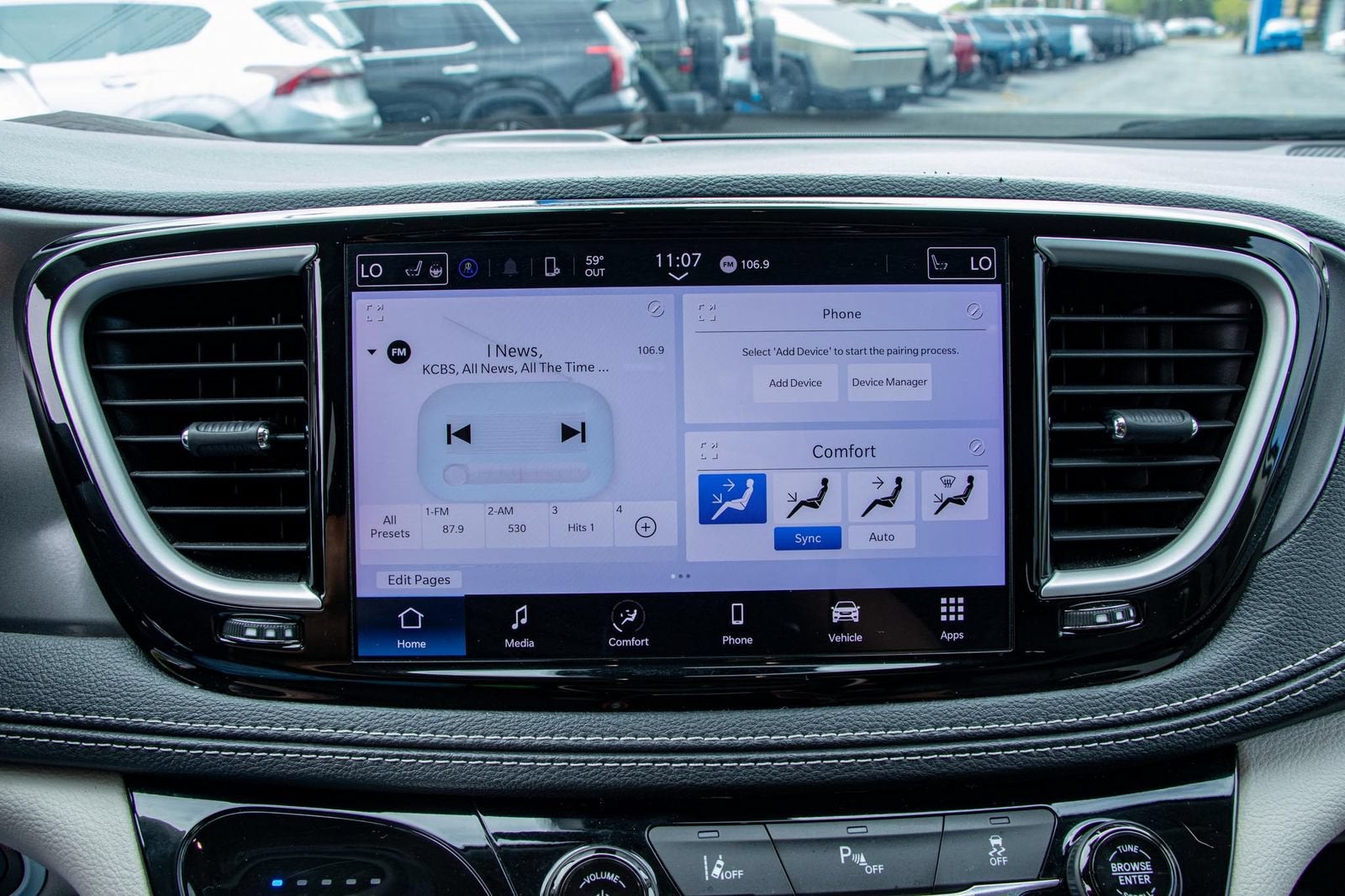 2023 Chrysler Pacifica Hybrid Touring L
