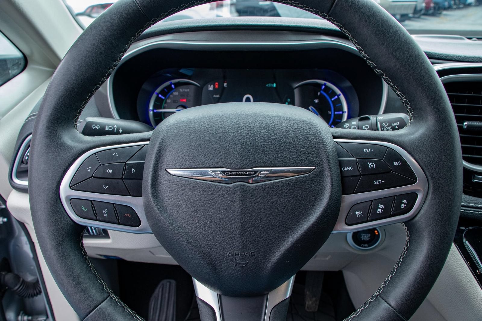 2023 Chrysler Pacifica Hybrid Touring L