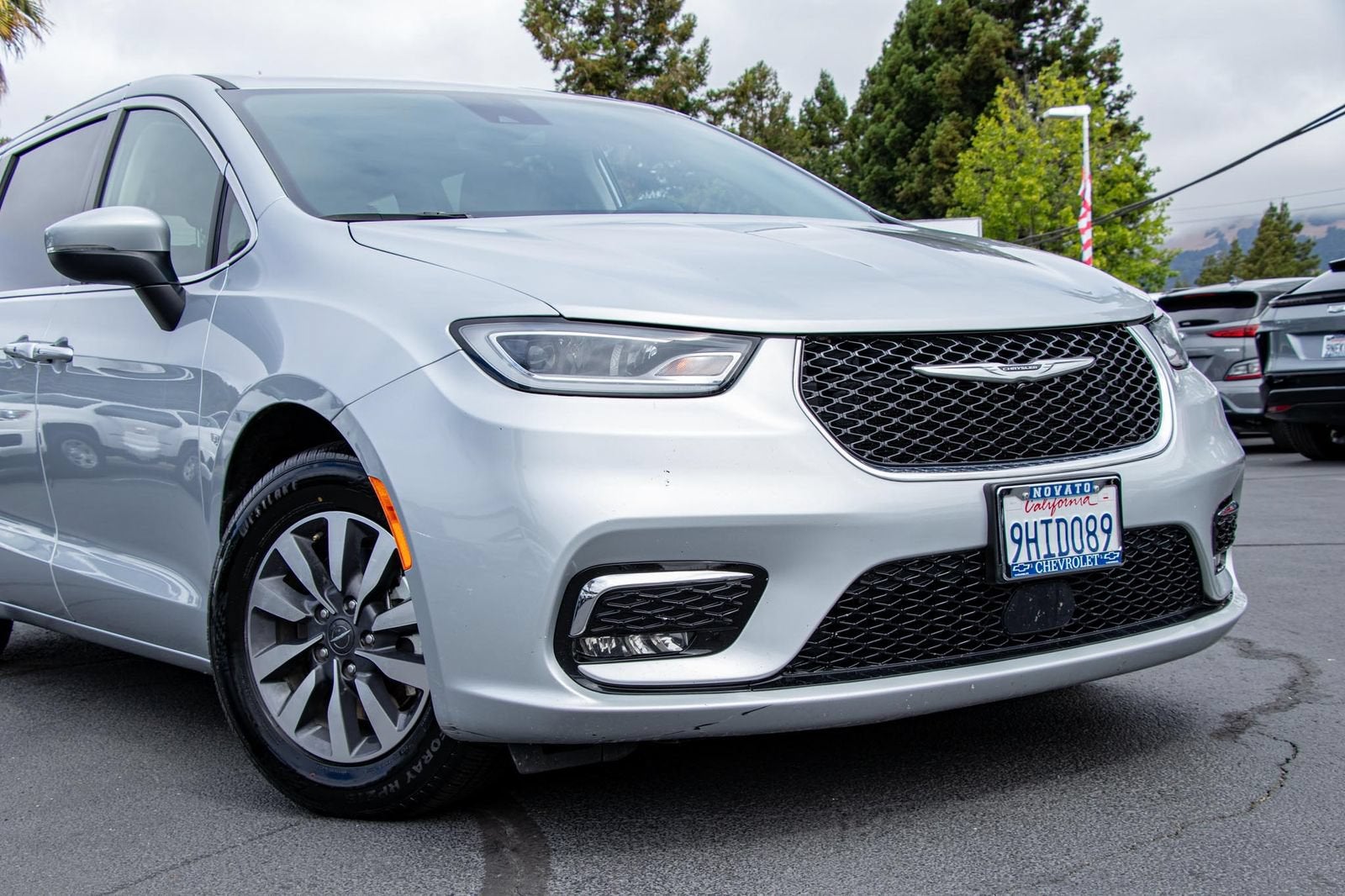 2023 Chrysler Pacifica Hybrid Touring L