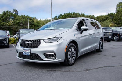 2023 Chrysler Pacifica Hybrid Touring L