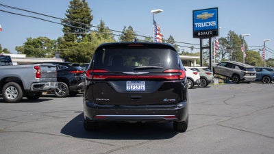 2024 Chrysler Pacifica Hybrid Select