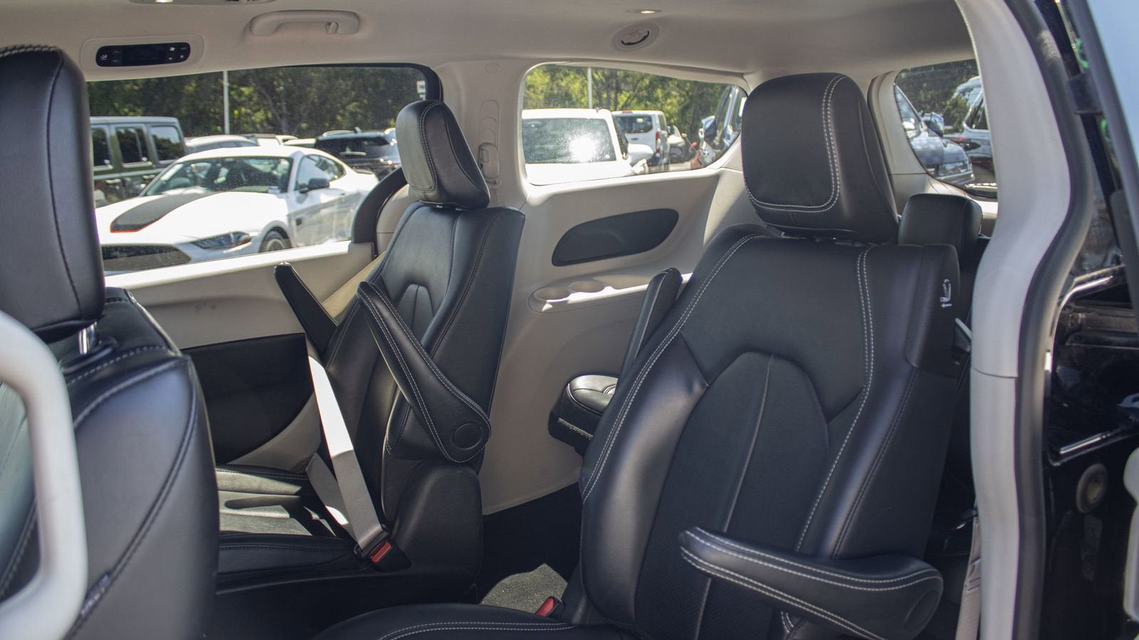 2024 Chrysler Pacifica Hybrid Select