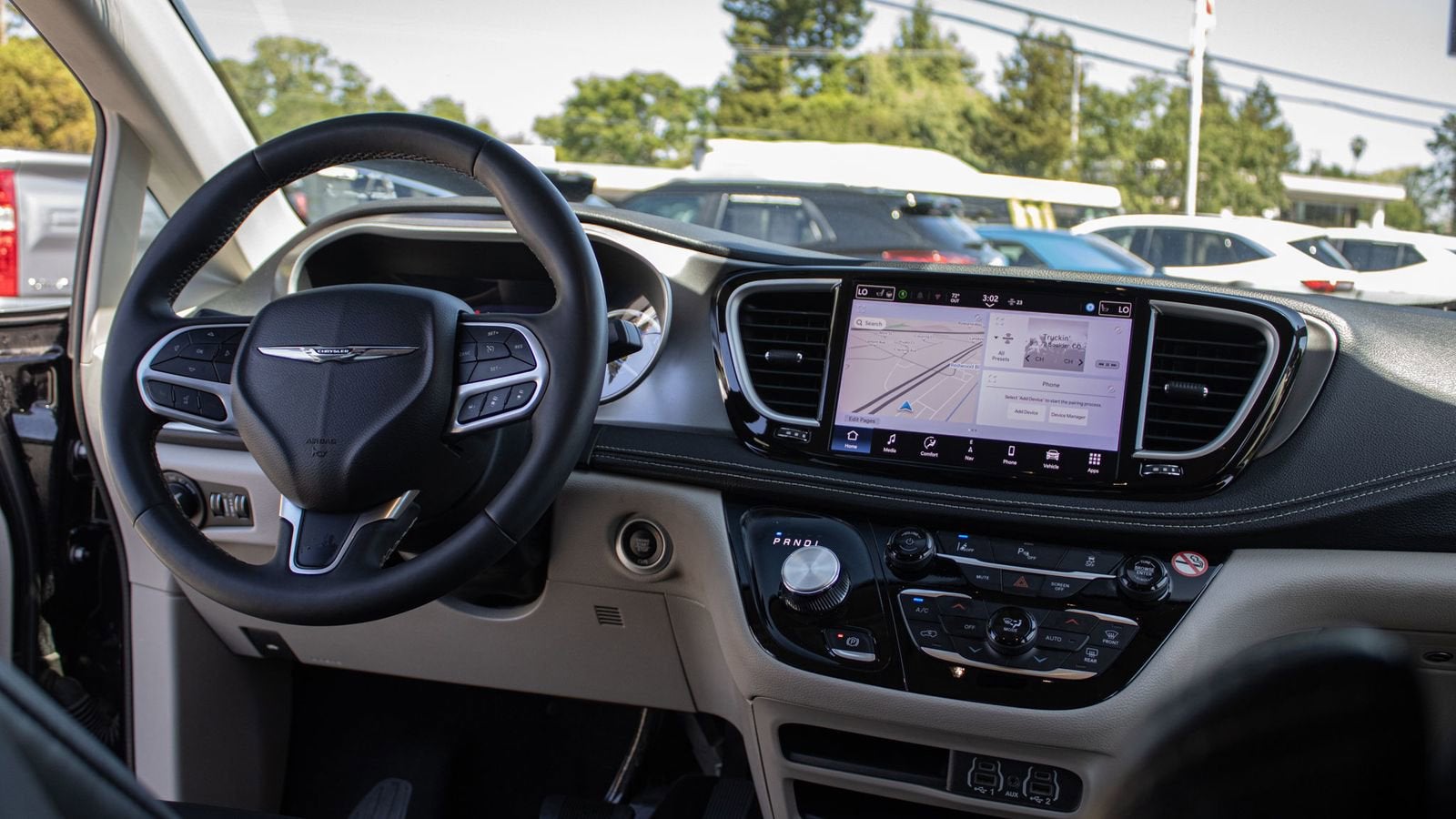 2024 Chrysler Pacifica Hybrid Select