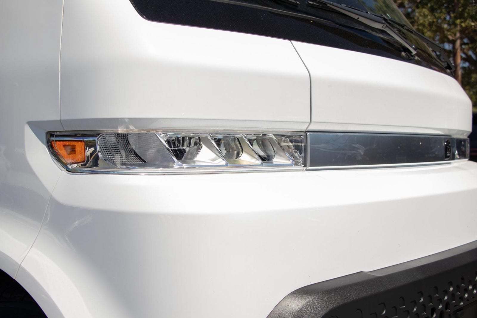 2024 BrightDrop Zevo 400 EJY