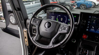 2023 BrightDrop Zevo 600 EJY