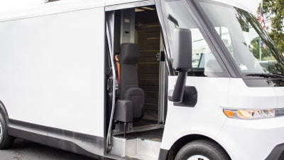 2023 BrightDrop Zevo 600 EJY
