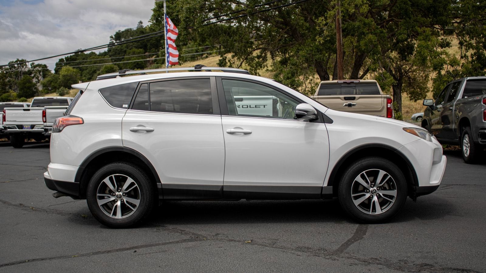 2017 Toyota RAV4 XLE