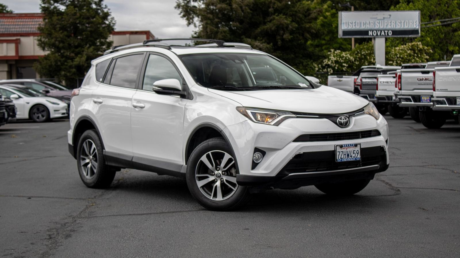 2017 Toyota RAV4 XLE