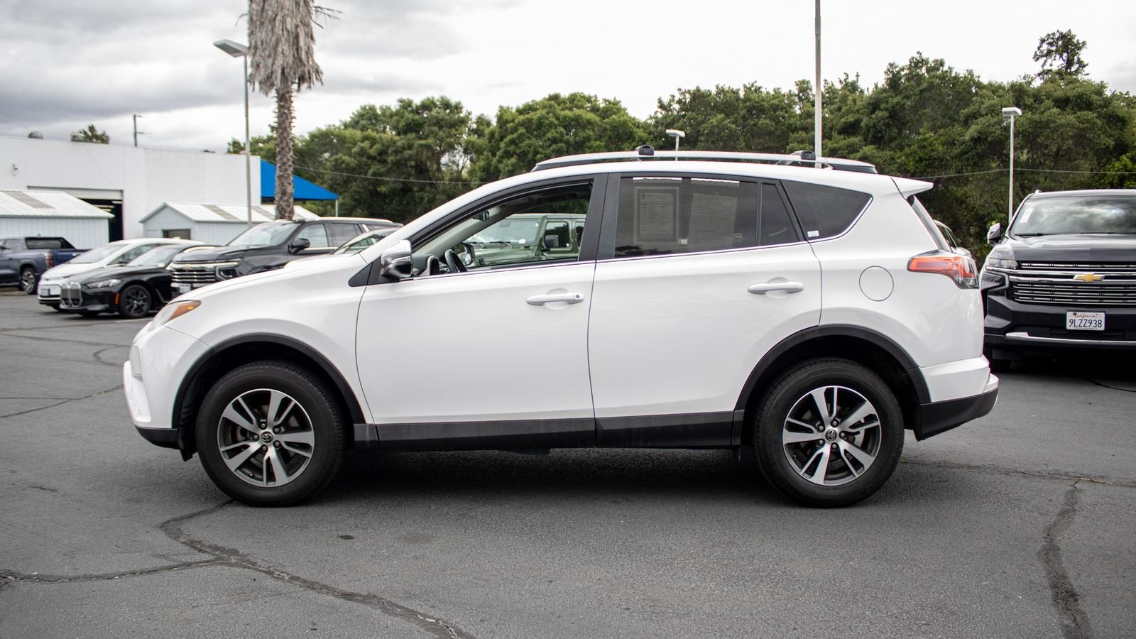 2017 Toyota RAV4 XLE