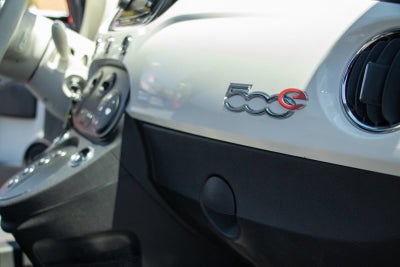 2018 FIAT 500e 2DR HB